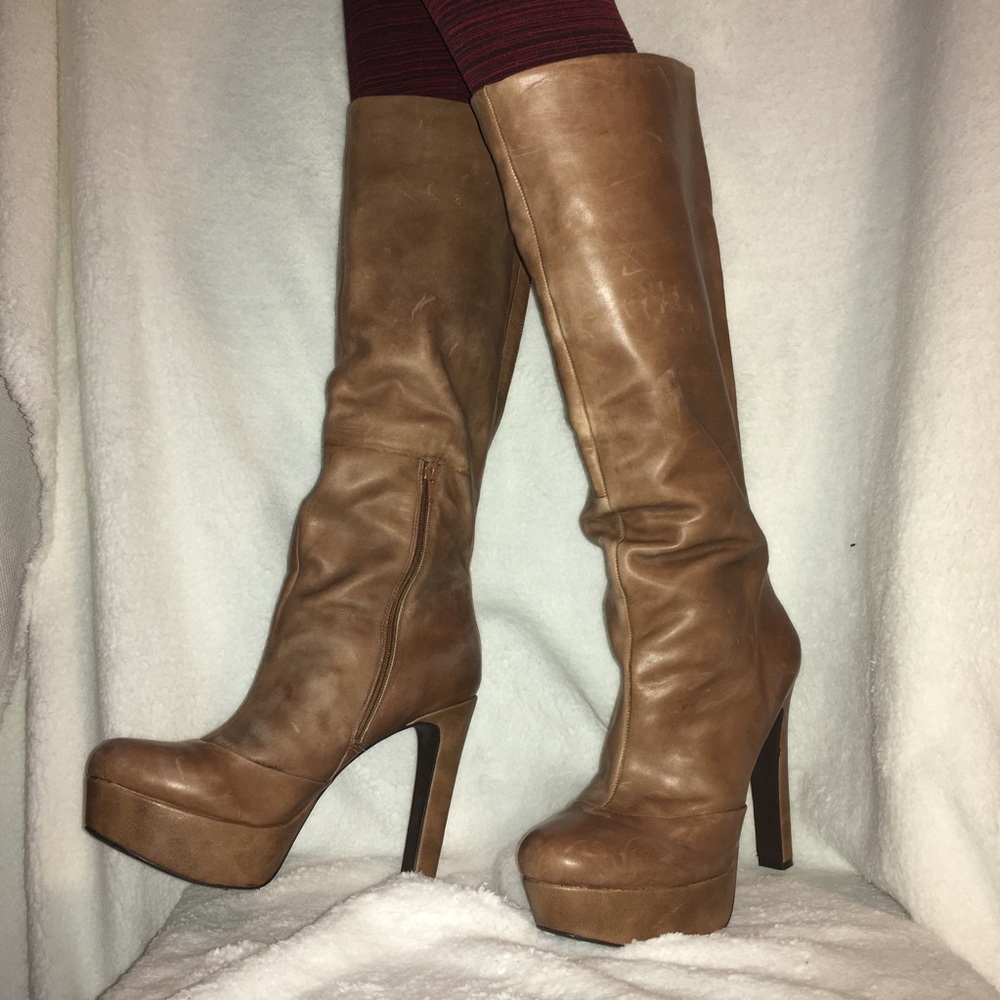 ❤️FLASH SALE!❤️. JESSICA SIMPSON AMBERY KNEE BOOTS